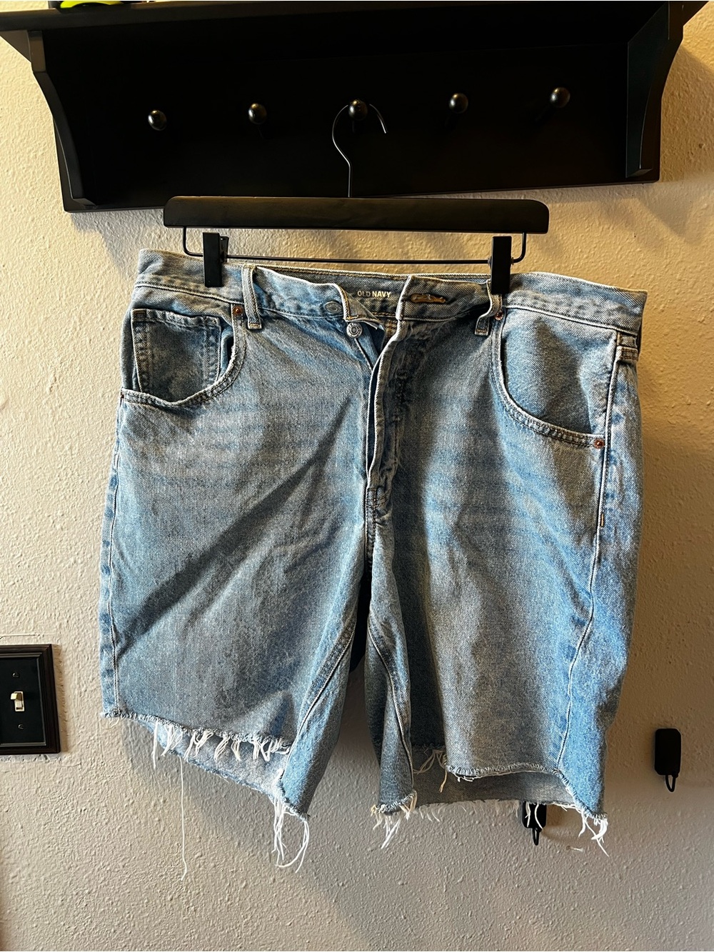Old Navy Medium Blue Mid-Rise Baggy Denim Shorts
